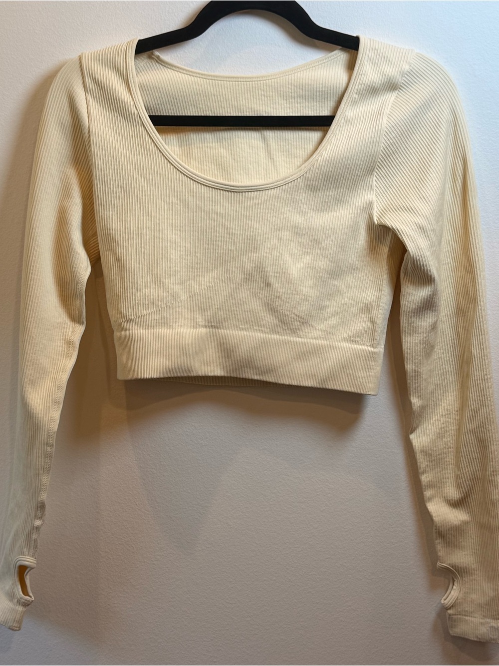 OQQ cropped ribbed seamless‎ long sleeve top, cream, size L